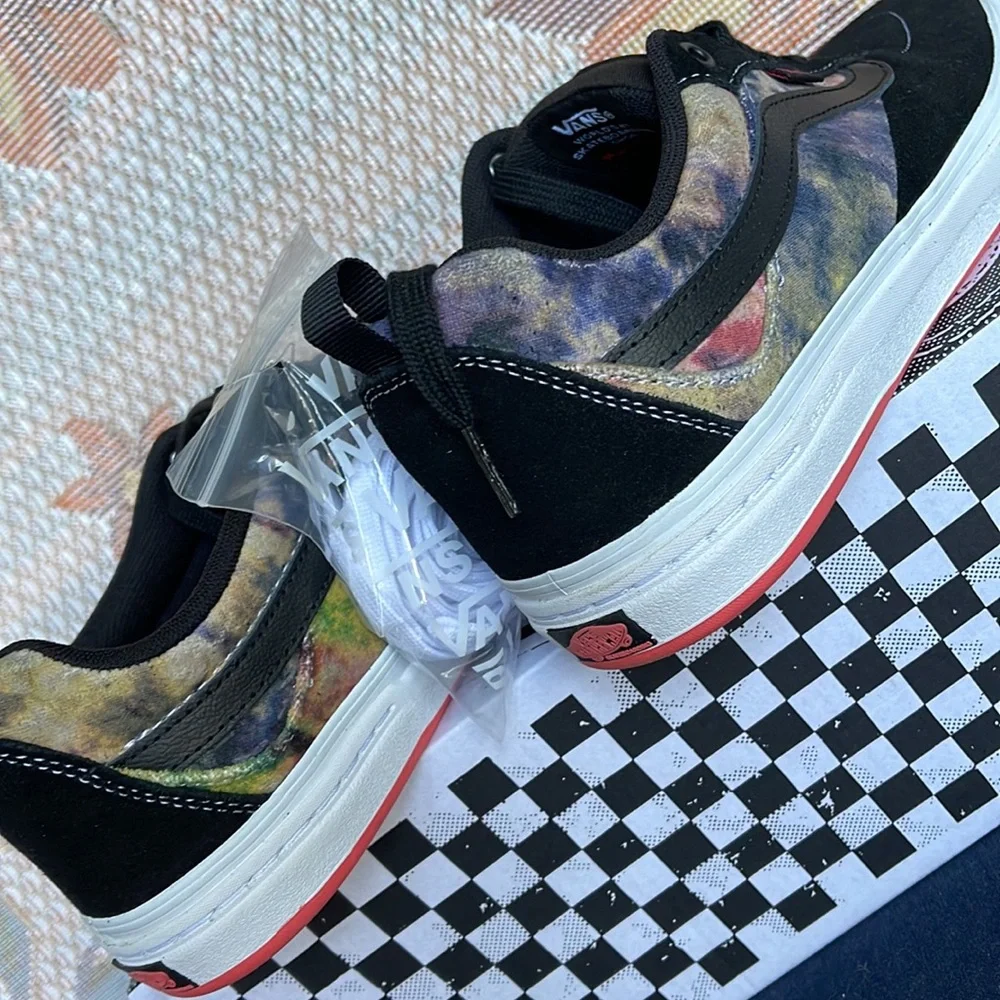 Vans Men’s Kyle Walker
Tie-Dye Terry Black/Multi
VN0A5JIEBML
 sneakers - Picture 15 of 16